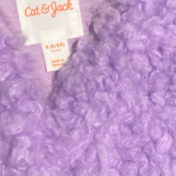 Cat & Jack Girls Lavender Fur Vest size 6/6x - Picture 3 of 5